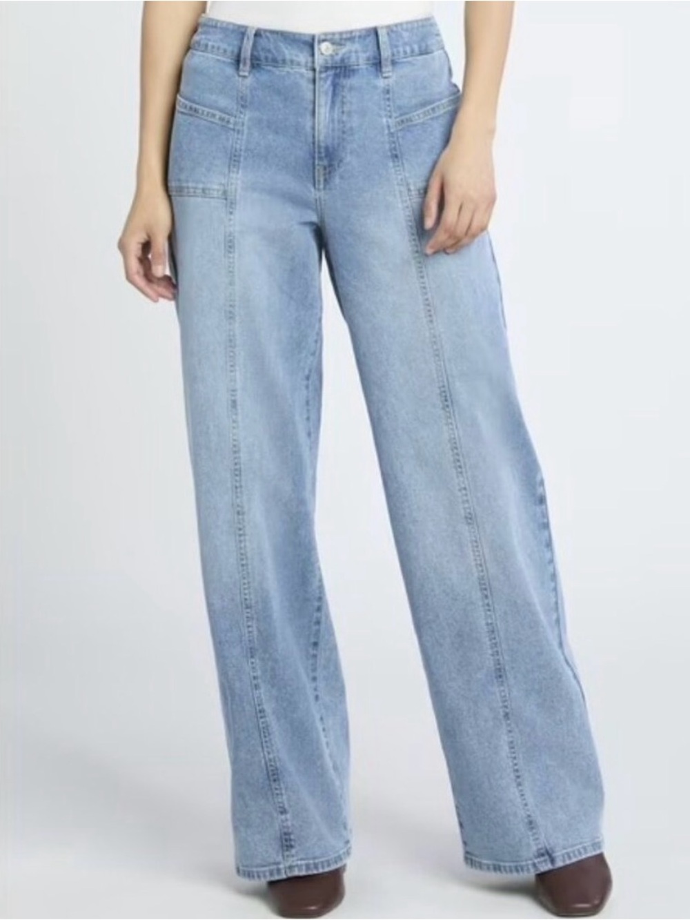 Elastic back band Light Wash Wide Leg Women's Jeans with Seam in frony
